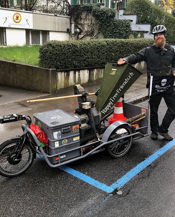 Entretien des arbres – Du matériel lourd, une grande flexibilité en déplacement